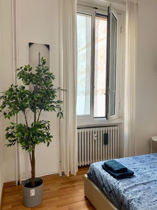 Splendido Bilocale A 4 Fermate Dal Duomo Apartman Milánó Kültér fotó