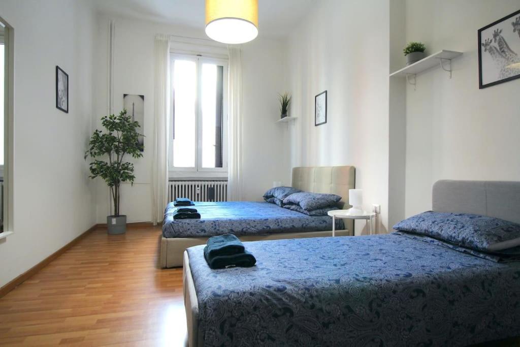 Splendido Bilocale A 4 Fermate Dal Duomo Apartman Milánó Kültér fotó