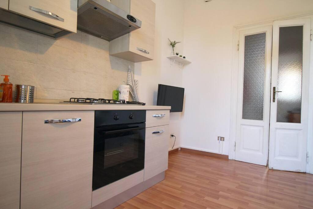 Splendido Bilocale A 4 Fermate Dal Duomo Apartman Milánó Kültér fotó