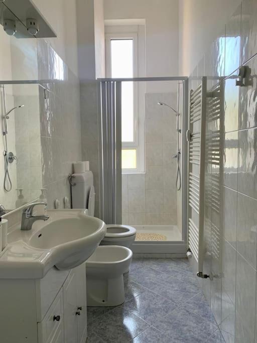 Splendido Bilocale A 4 Fermate Dal Duomo Apartman Milánó Kültér fotó
